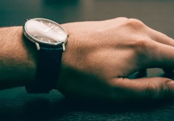 Czy noszenie zegarka ma jeszcze jakiś sens?