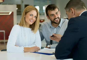 Auto w rozliczeniu w salonie